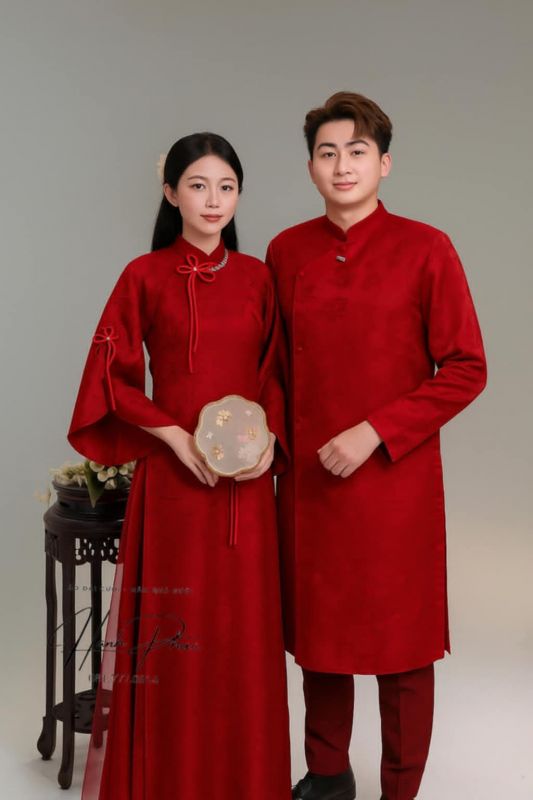 ÁO DÀI ĐỎ CẶP SUÔN TAY SẺ