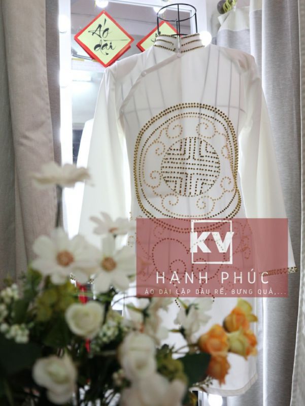 ÁO DÀI RỂ TRẮNG CHỮ HỶ