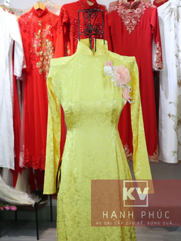 ÁO DÀI CƯỚI VÀNG ĐƠN GIẢN